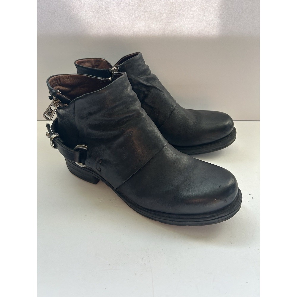 AS 98 Air Step Steve Black Leather Studded Moto Biker Ankle Zip Booties 37 6.5 - Picture 5 of 16